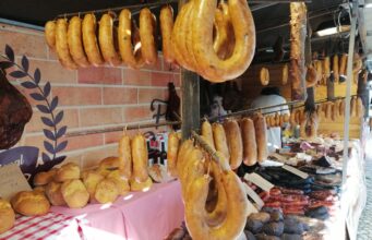 Freguesia de Belas organiza Feira do Fumeiro na Samaritana