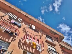 Prédio em degradação preocupa moradores no Casal de São José