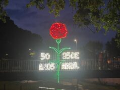 Painel luminoso “50 anos do 25 de abril” na Cidade de Agualva-Cacém