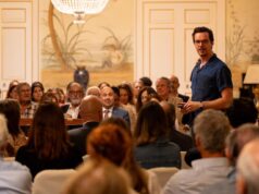 Concertos ao nascer do sol, duelo de pianistas, caminhadas e cinema