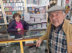 Dona Esménia e o senhor Jorge assaltados com violência à porta de casa