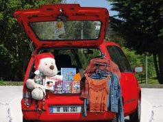 Feira do Porta-Bagagem recebe edição especial ao espírito do Natal