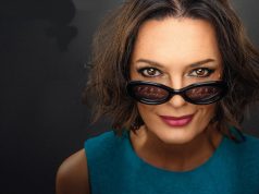 Olga Cadaval, apresenta comédia: “Solteira, Casada, Viúva, Divorciada”