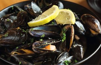 Festival do Mexilhão na Praia das Maçãs