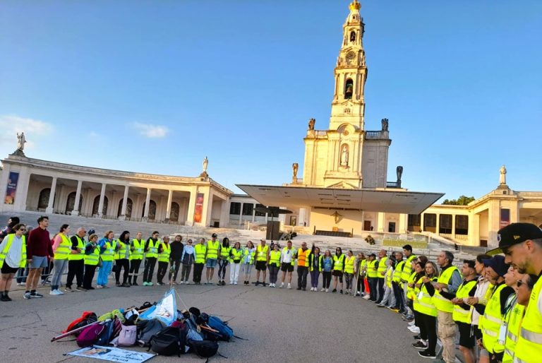 Peregrinos da Paróquia de Pêro Pinheiro chegaram a Fátima “cansados mas felizes”