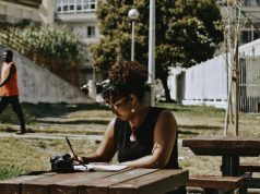 Carolina Maya apresenta “Entrelaçados entre nós” no Ponto Kultural