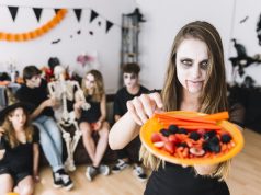 Mega aula de hidroginástica gratuita para celebrar Halloween