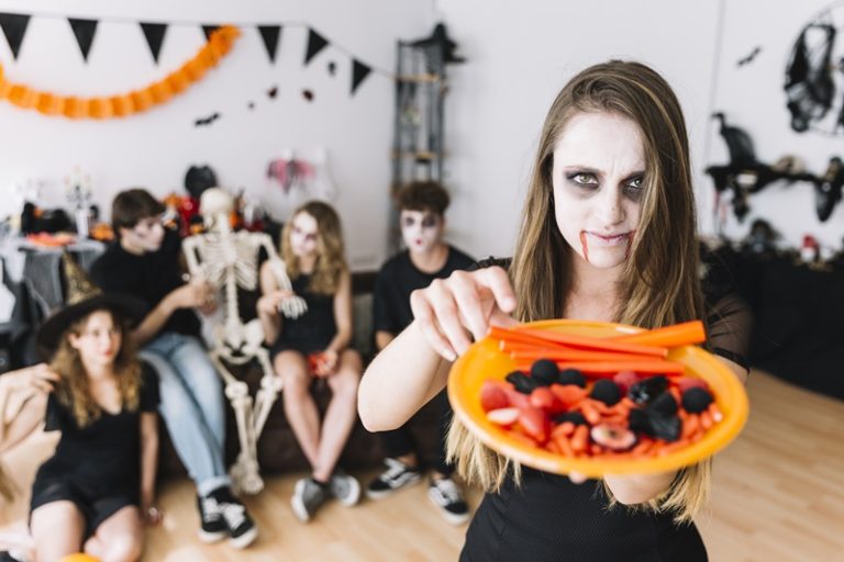 Mega aula de hidroginástica gratuita para celebrar Halloween