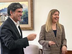 Ministra da Cultura, Juventude e Desporto reúne-se com Marco Almeida