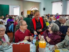 Universidade Sénior celebra Natal com almoço festivo e confraternização