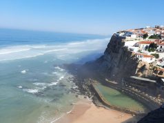 Mau tempo leva à interdição de praias de Sintra