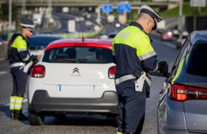 Homem e mulher detidos por furto de viaturas em Sintra, Cascais e Loures