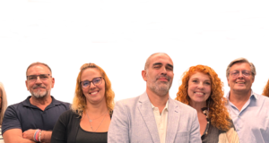 Teatro na Sociedade Recreativa e Desportiva Aruilense