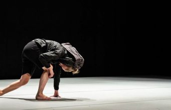 Teatromosca estreia coprodução internacional de dança “Conversas com Formigas”