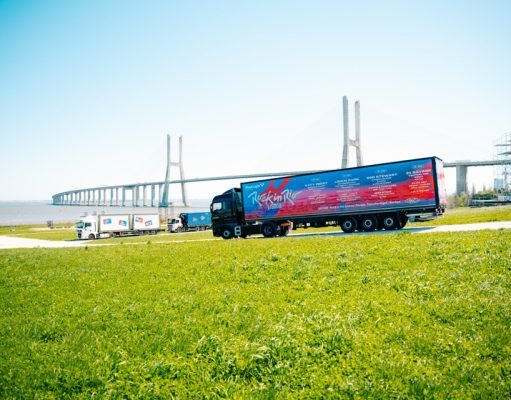 Camiões, motards e música: arrancaram as montagens da maior edição do Rock in Rio Lisboa