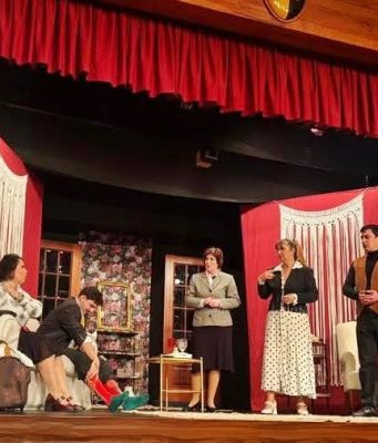 “Três em lua-de-mel” de Jorge de Sousa, estreia no Mem Martins SC