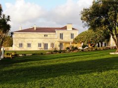 Propriedade centenária em Colares afirma-se como destino no mercado global