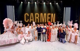 APRIA em Almoçageme organiza ida ao musical “Carmen Miranda” no Politeama