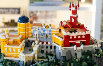 Palácio Nacional da Pena inspira modelo em LEGO®