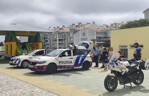 “Pequenos Polícias por um dia: mais de 400 crianças celebraram o Dia Mundial da Criança com a Divisão Policial de Sintra em Mem Martins”
