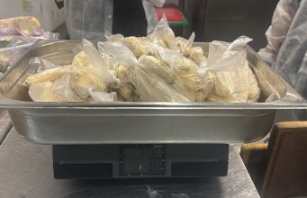PSP fiscaliza restaurante em armazém na zona Industrial em São Marcos