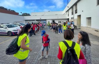Crianças visitam Oceanário em ação da PSP de Rio de Mouro