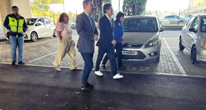 Parque de estacionamento junto à estação de Queluz já está disponível