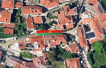 Obras na Calçada da Fonte condicionam trânsito em Colares