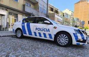 PSP apreende mais de 37 quilos de alimentos em operação que leva ao encerramento de restaurante em Massamá