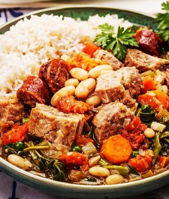 UDR Sabuguense celebra gerações de sócios com feijoada à portuguesa